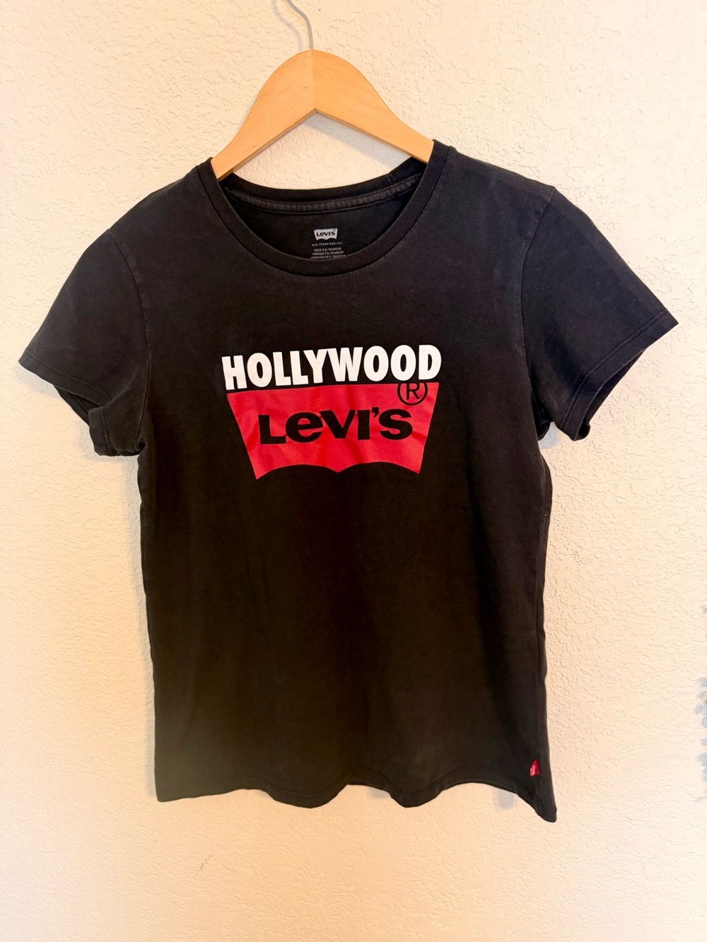 Levi's Vintage “Hollywood” Black Graphic Tee